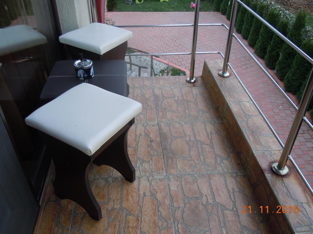 Pensiunea Marina Câmpina Zimmer foto