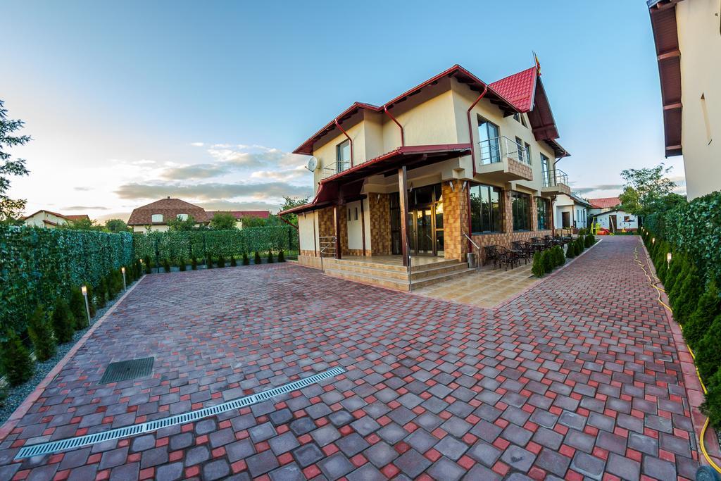 Pensiunea Marina Câmpina Zimmer foto